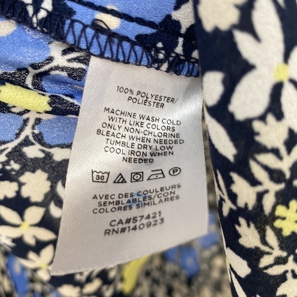 Loft Floral Button Ruffle Sleeve Blouse Women’s Size XS - Picture 7 of 11